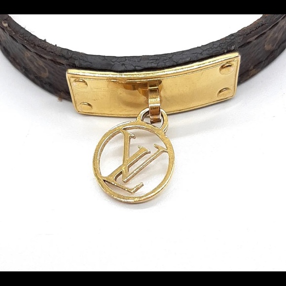 Louis Vuitton Signature Logo Statement Piece Bracelet beautiful Italian design! - Picture 3 of 14